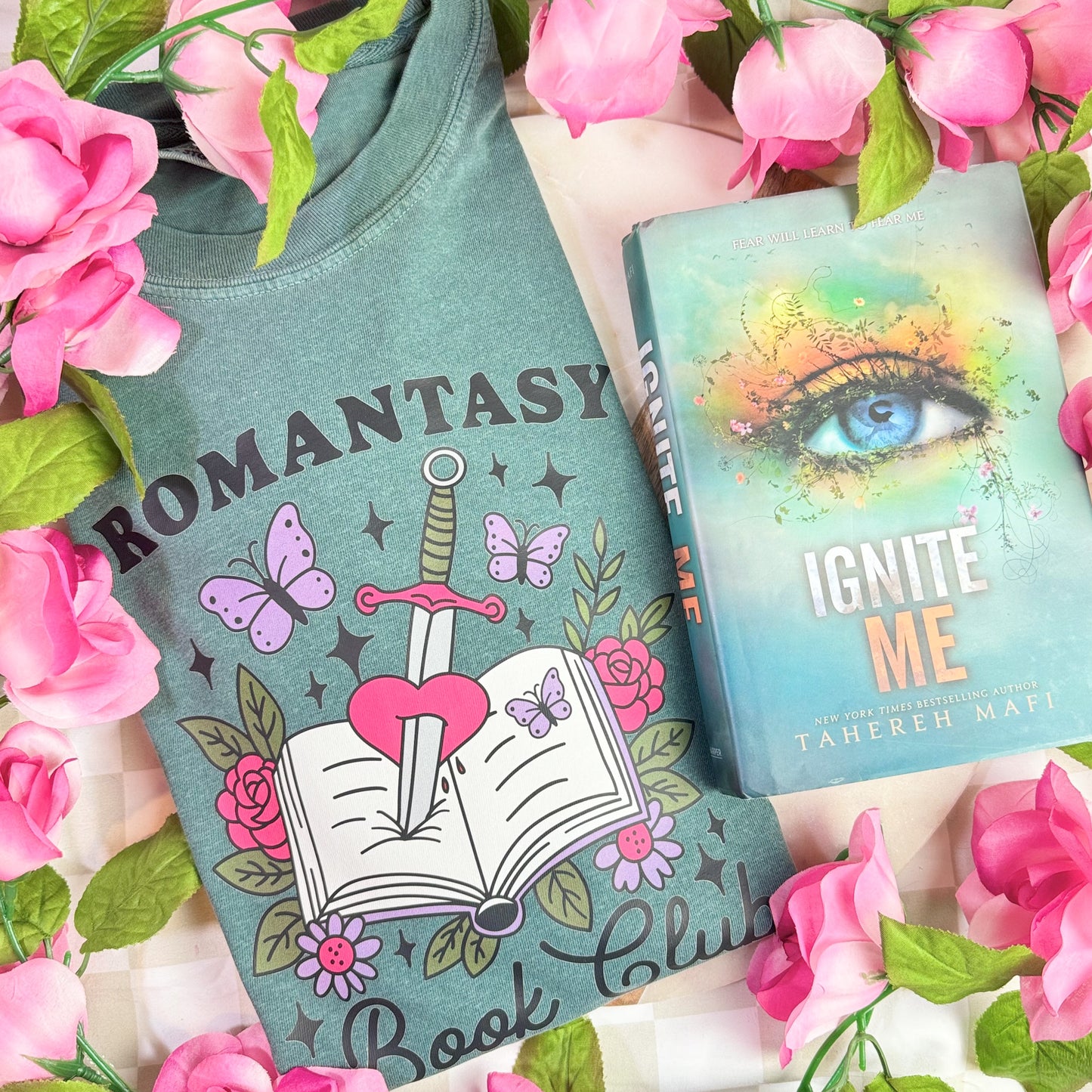Romantasy Book Club Comfort Colors Shirt
