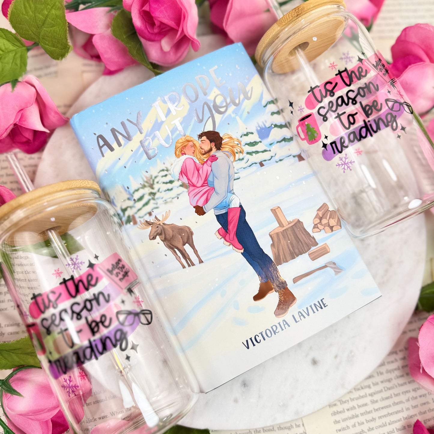 Tis the Season to Be Reading Clear Glass Cup