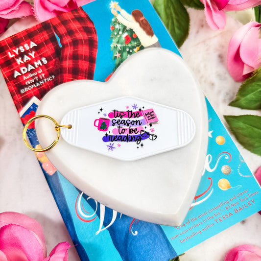 Tis the Season to Be Reading Holiday Motel Keychain | Festive Bookish Gift