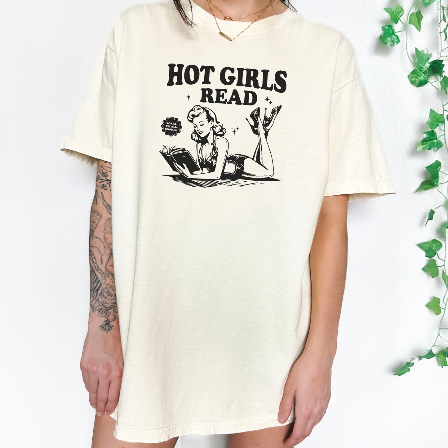 Hot Girls Read Comfort Colors T-Shirt | Retro Bookish Summer Tee for Readers