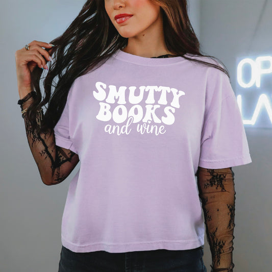 Smutty Books And Wine Heavyweight Boxy Cropped Tee