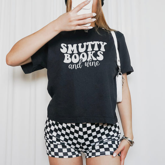 Smutty Books And Wine Heavyweight Boxy Cropped Tee