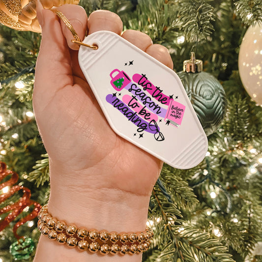 Tis the Season to Be Reading Holiday Motel Keychain | Festive Bookish Gift